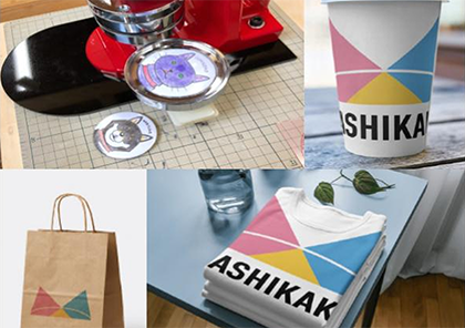 グッズ制作の作業風景